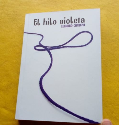 El hilo violeta